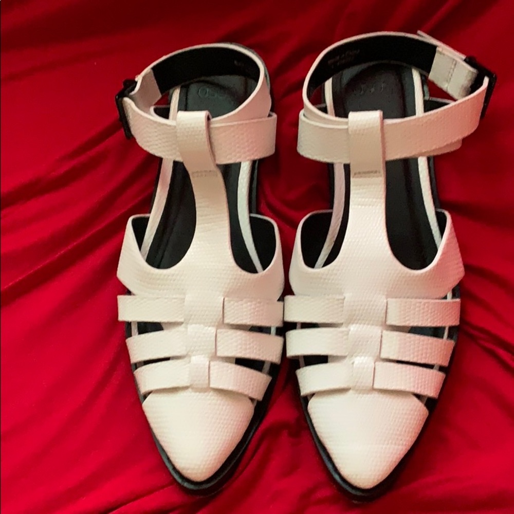 Soso White Sandals